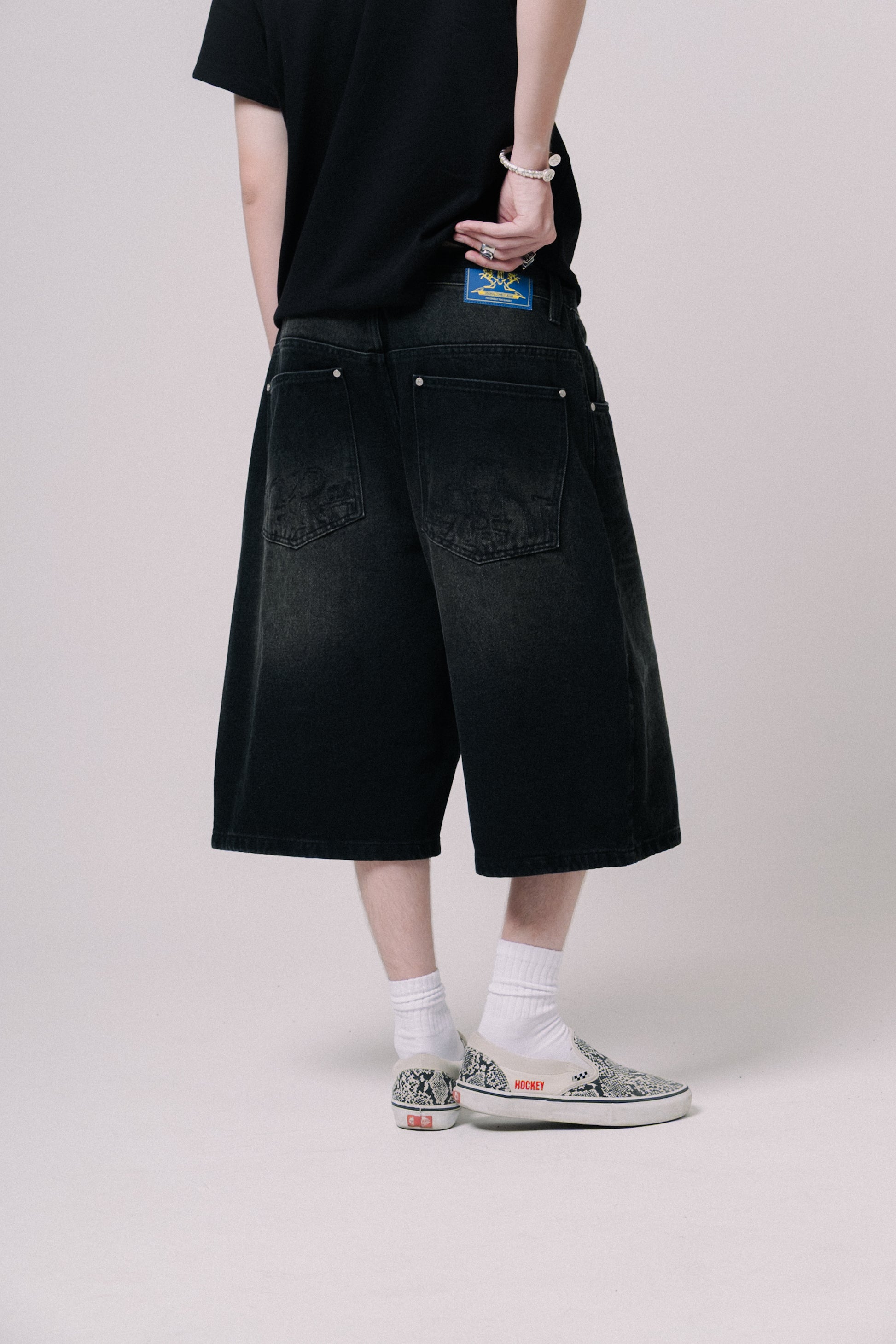 PHANTOM DENIM SHORTS